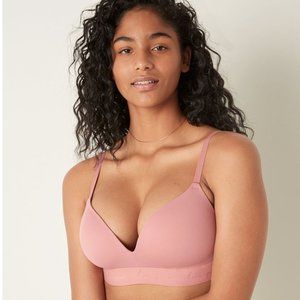 PINK Wear Everywhere Wireless Push Up Bra